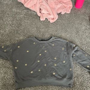 Women’s star sweatshirt!